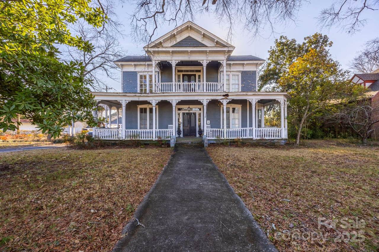 121 York Street - Photo 1