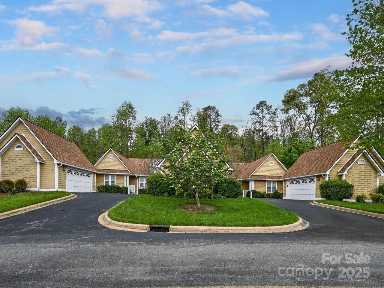1202 Hyde Park Drive - Photo 1