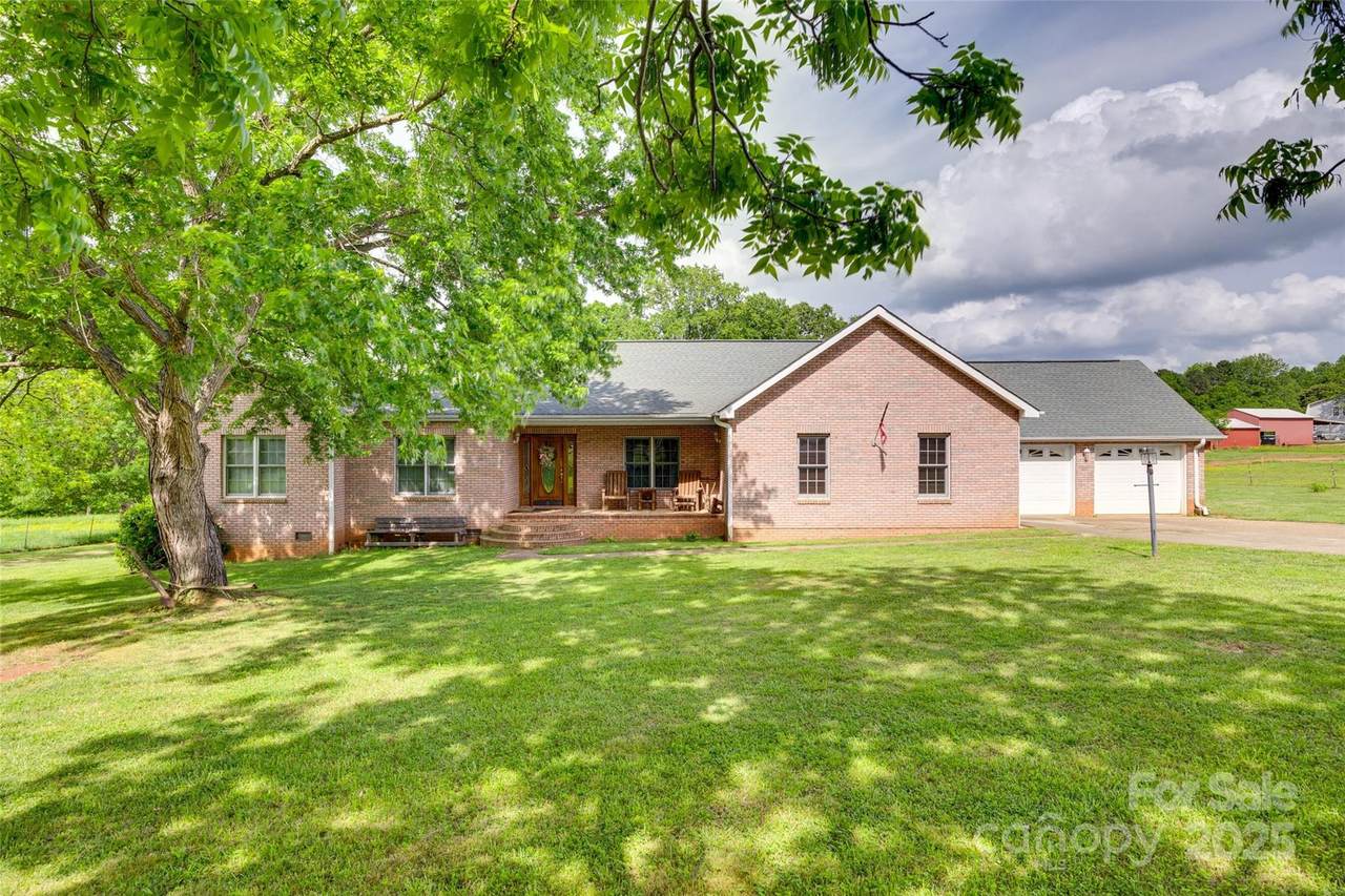 1221 Edgefield Road - Photo 1