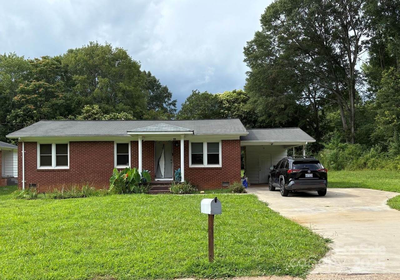 1203 Pamela Drive - Photo 1