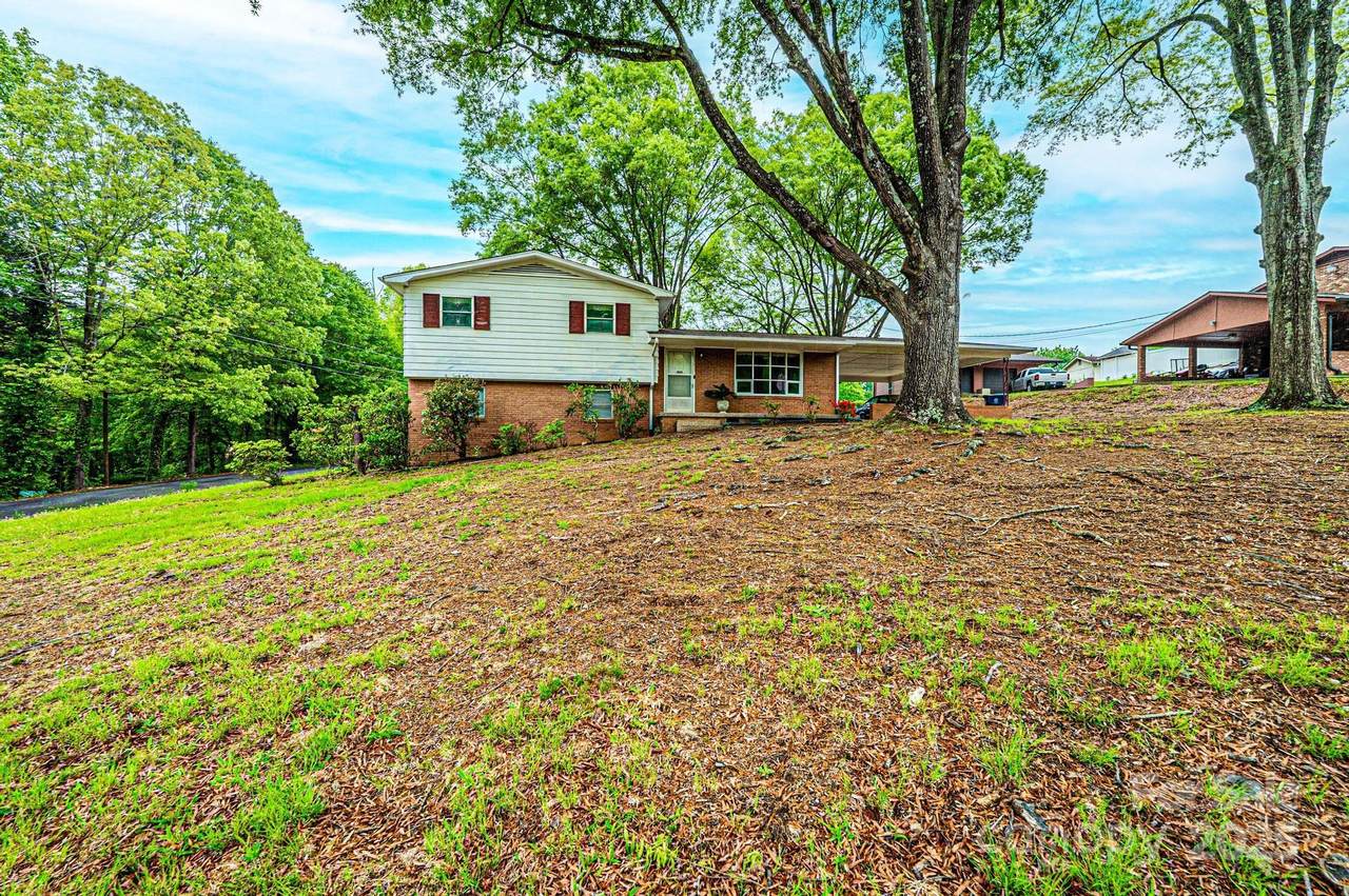 1521 19th Street - Photo 1