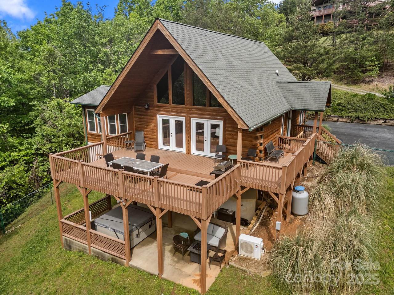 173 Mistletoe Park - Photo 1