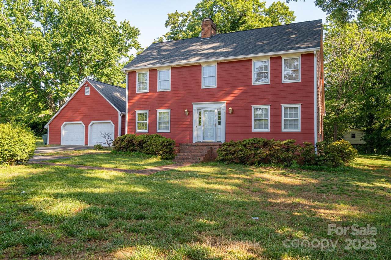 2240 Armstrong Park Drive - Photo 1