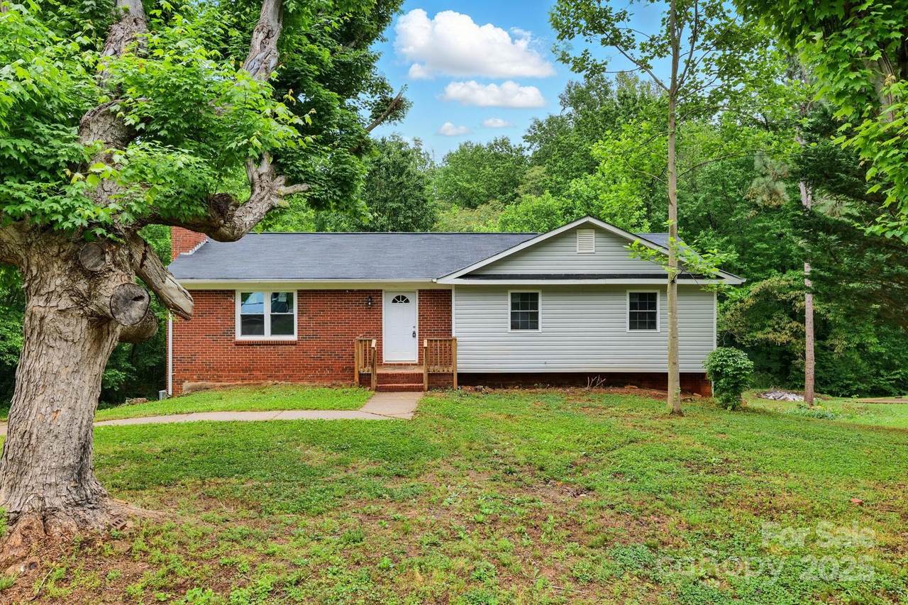 131 Little Forest Lane - Photo 1