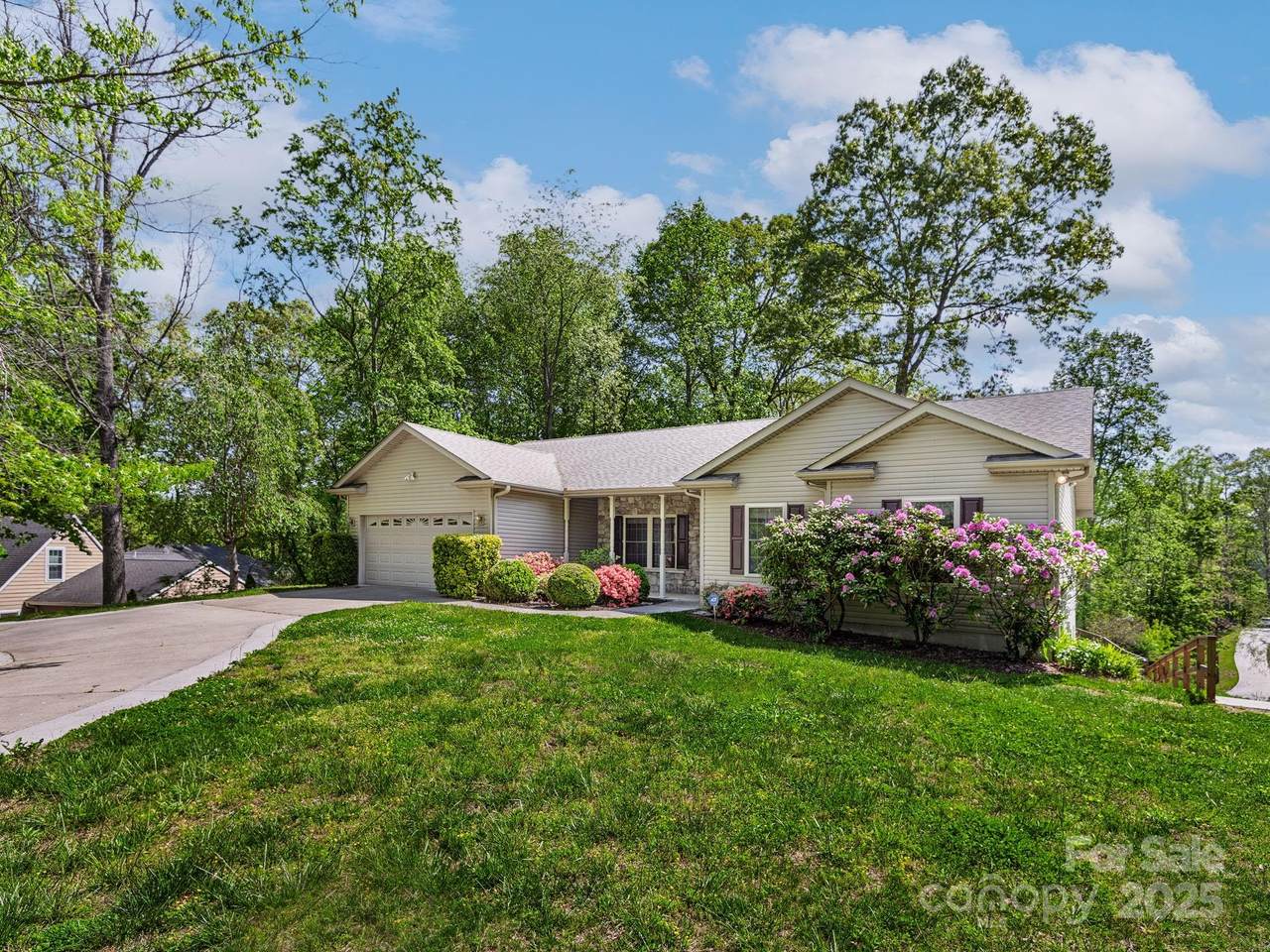 44 Sunnyview Terrace - Photo 1