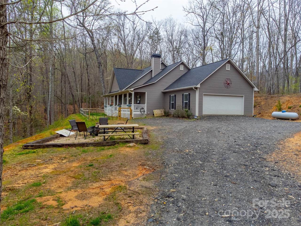 213 Pine Meadows Road - Photo 1