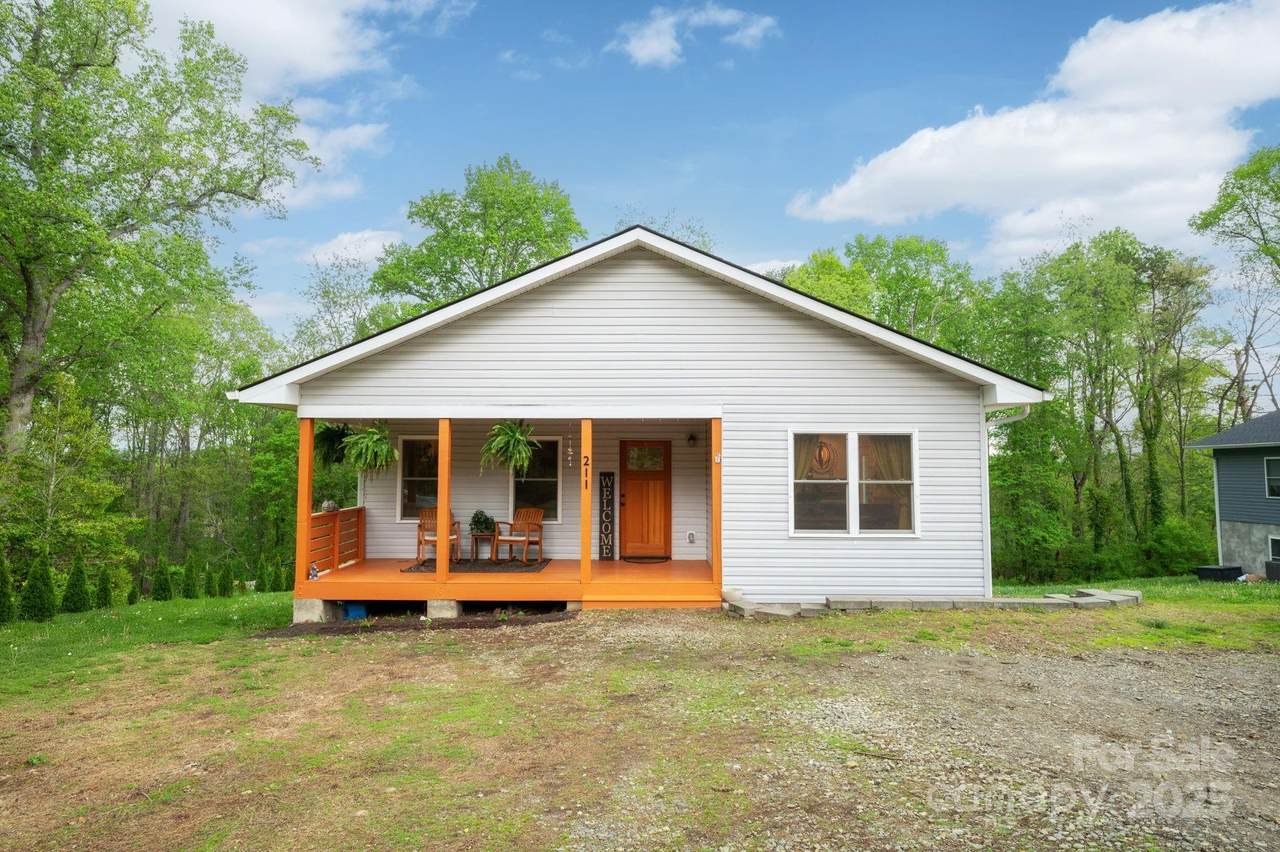 211 Sidewinder Lane - Photo 1