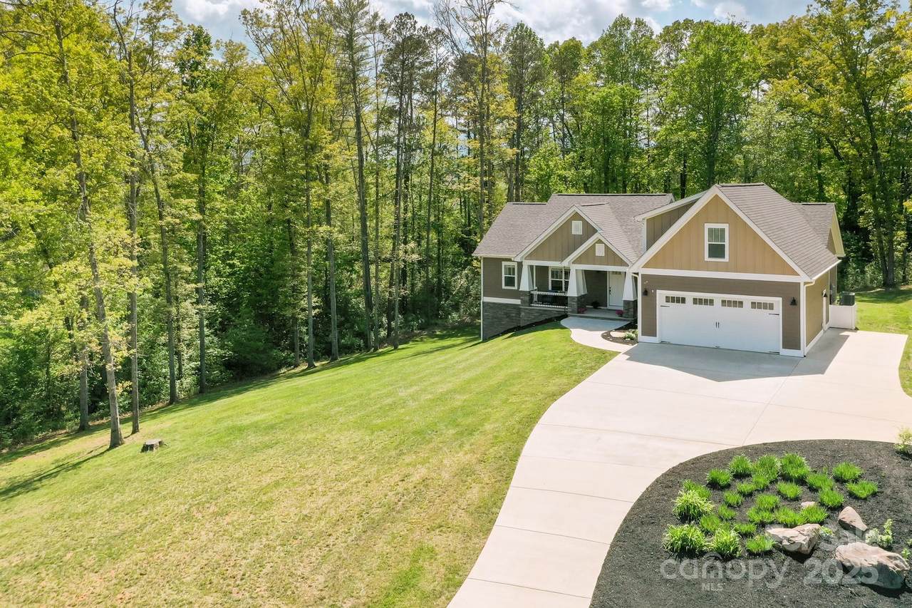 7 Grizzly Drive - Photo 1
