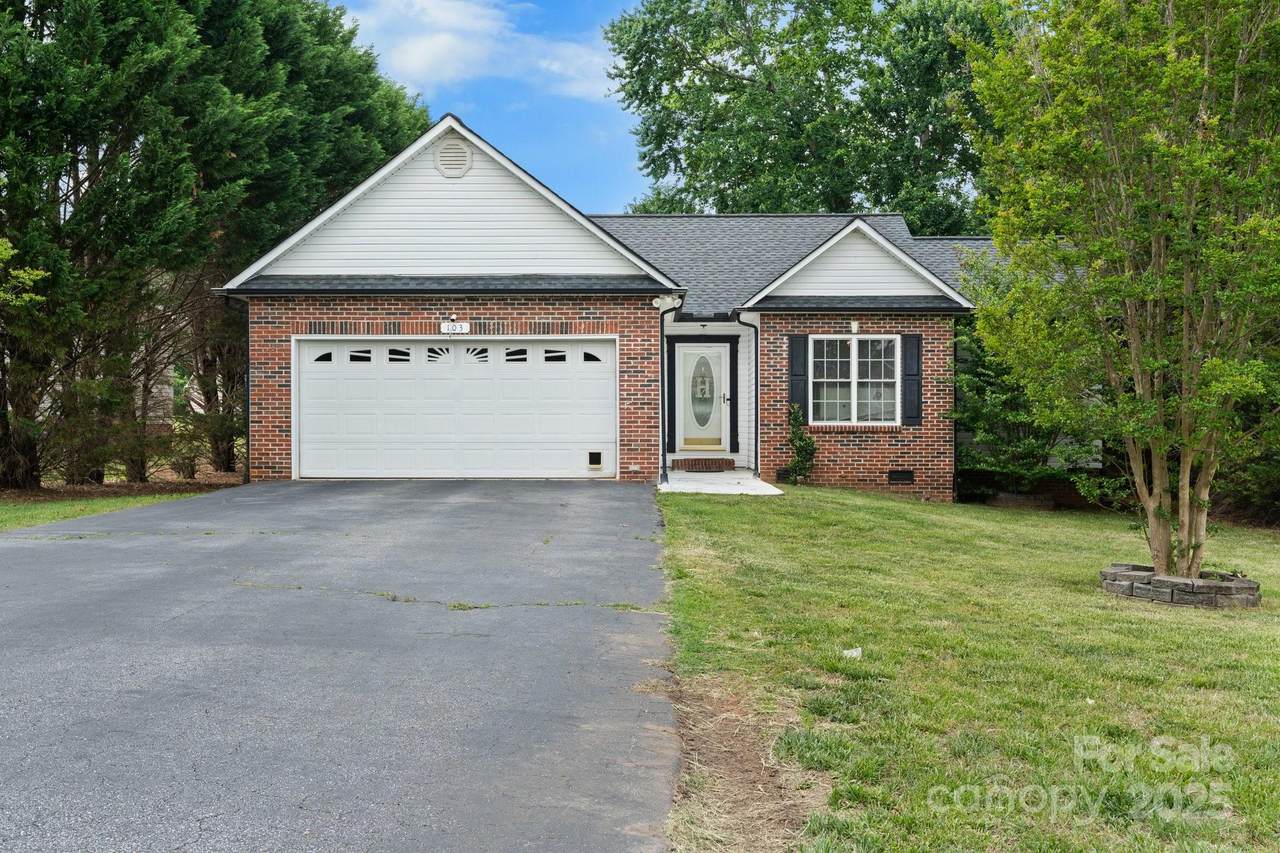 103 Pine Meadows Circle - Photo 1
