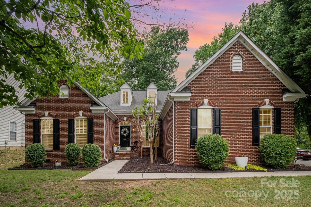 10011 Spring Park Drive - Photo 1