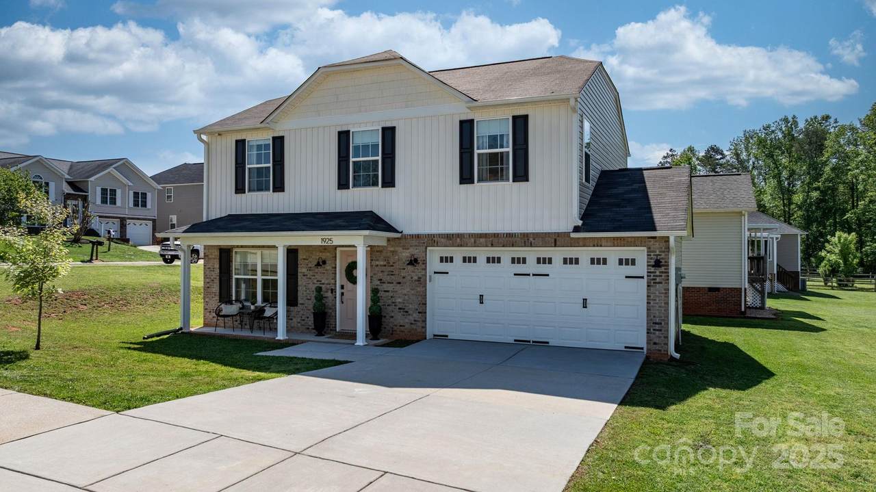 1925 Maius Drive - Photo 1