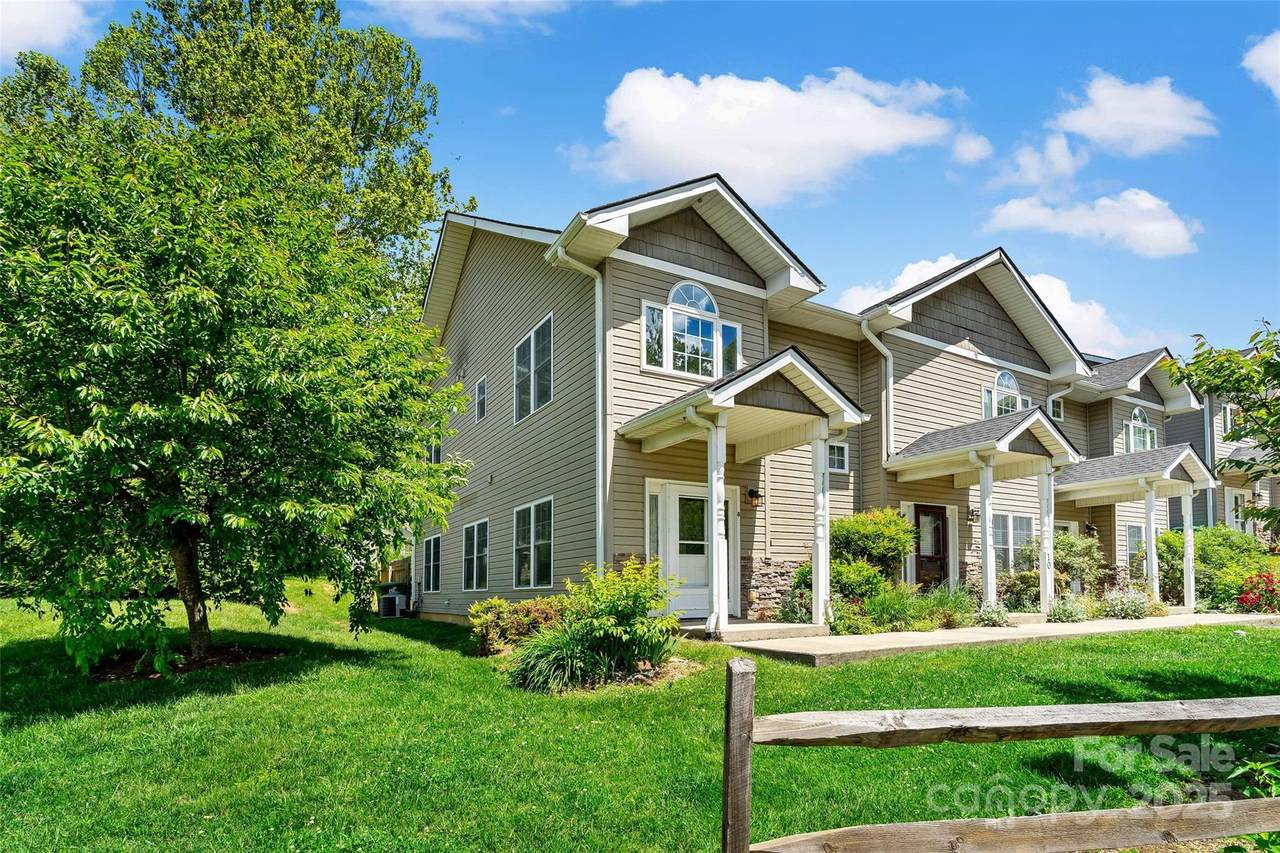 8 Cherry Laurel Lane - Photo 1