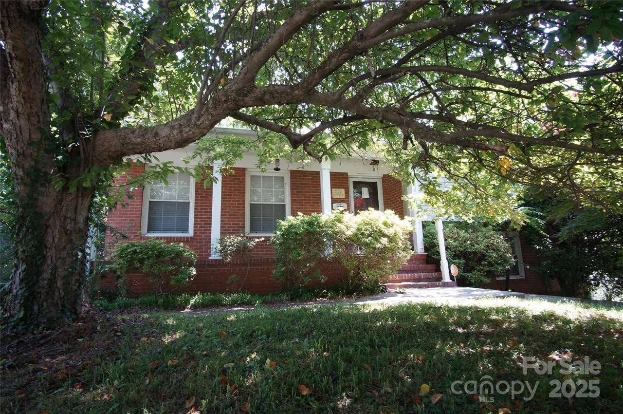 5127 Murrayhill Road - Photo 1