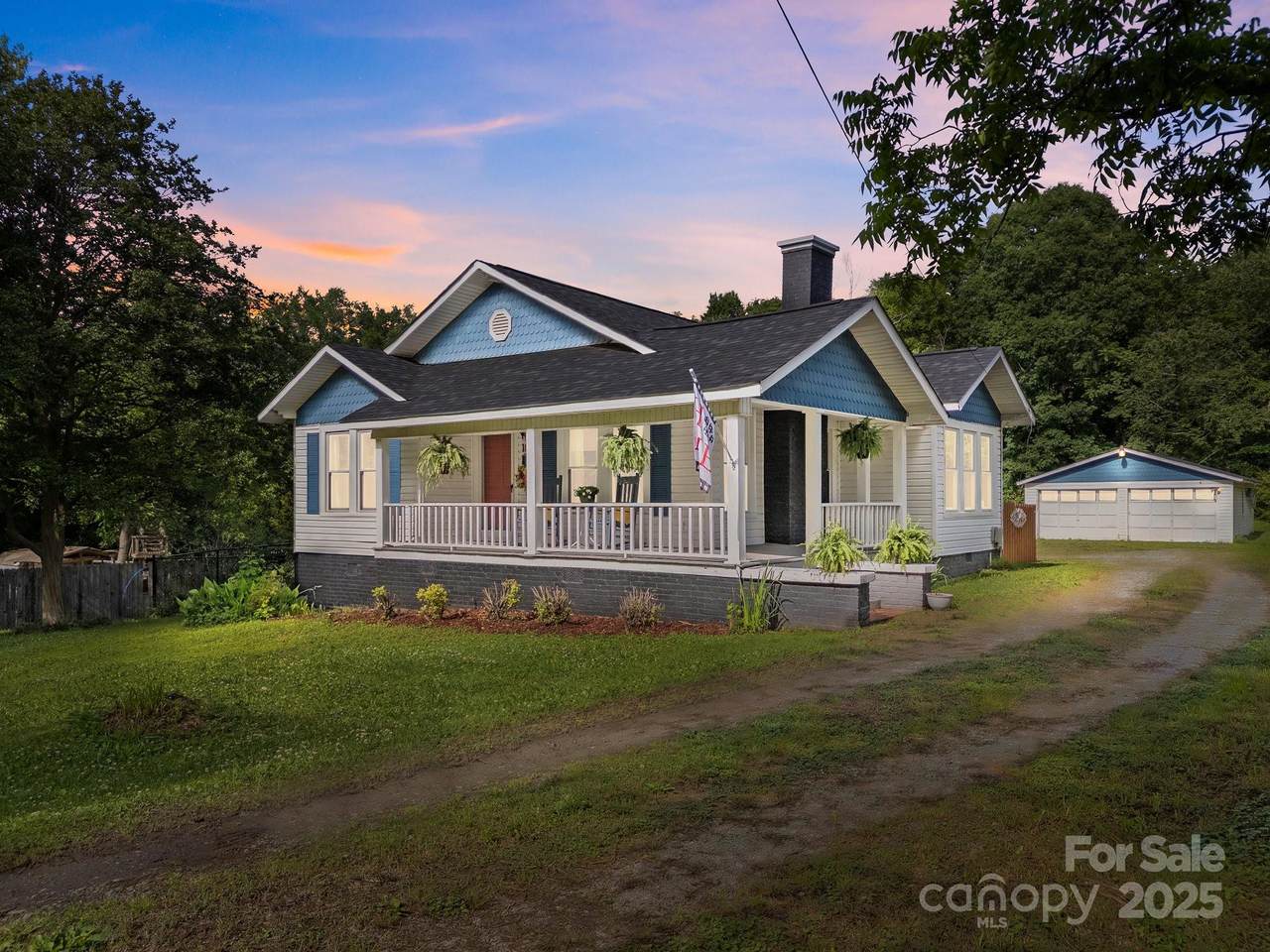 1001 Old Charlotte Road - Photo 1