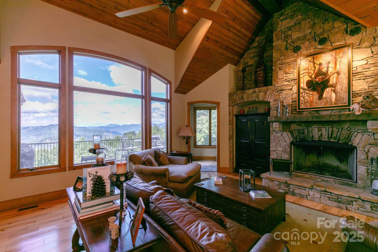 105 Rocky Knob Road - Photo 1