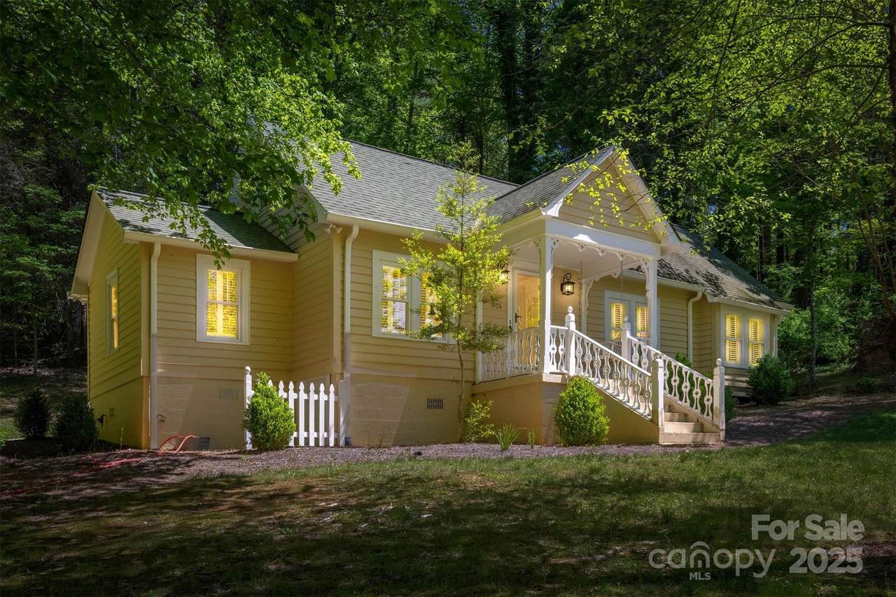 1026 Shelby Lane - Photo 1