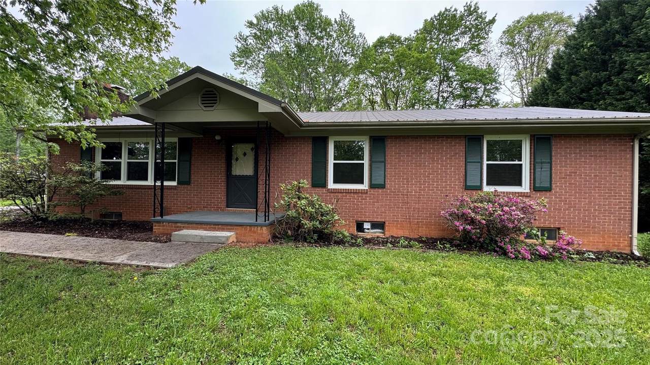 105 Cooper Drive - Photo 1