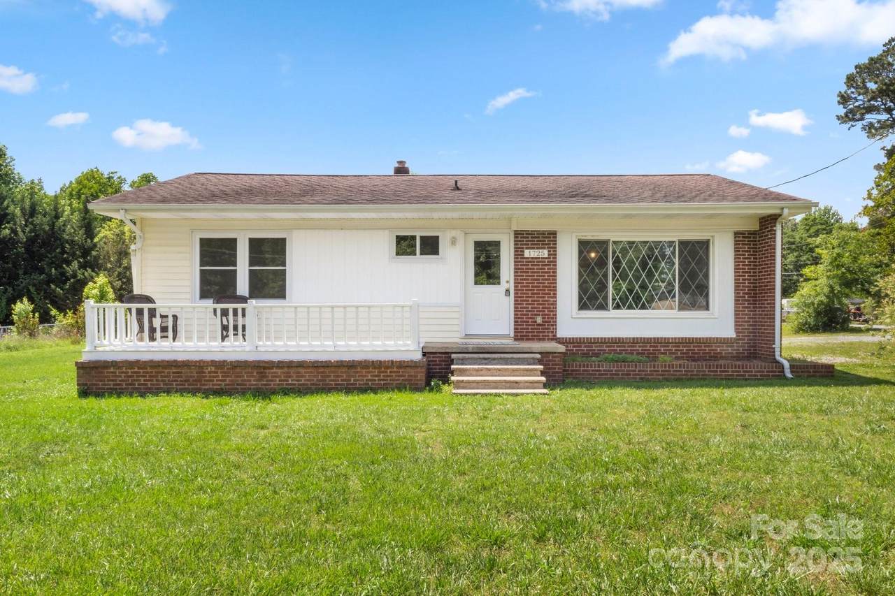 1725 Fallston Road - Photo 1