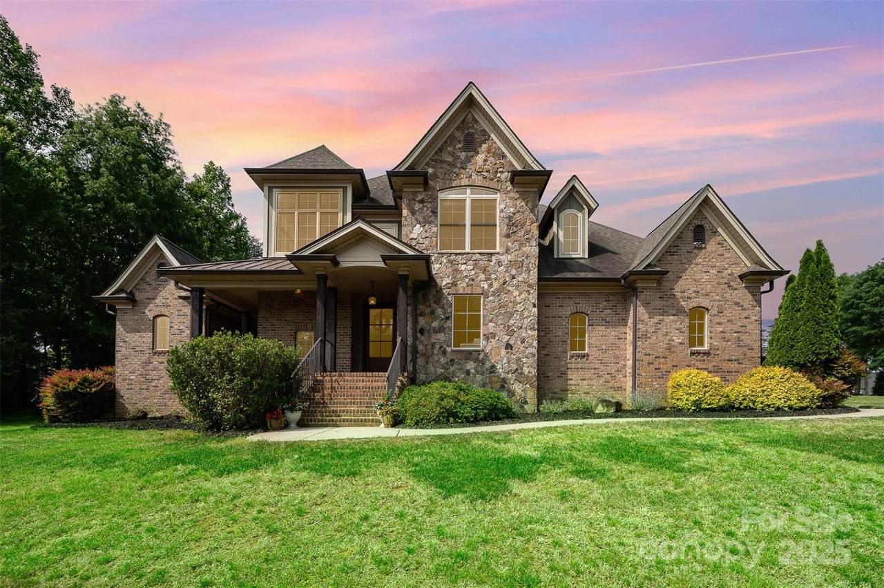 1010 Nutall Oak Lane - Photo 1