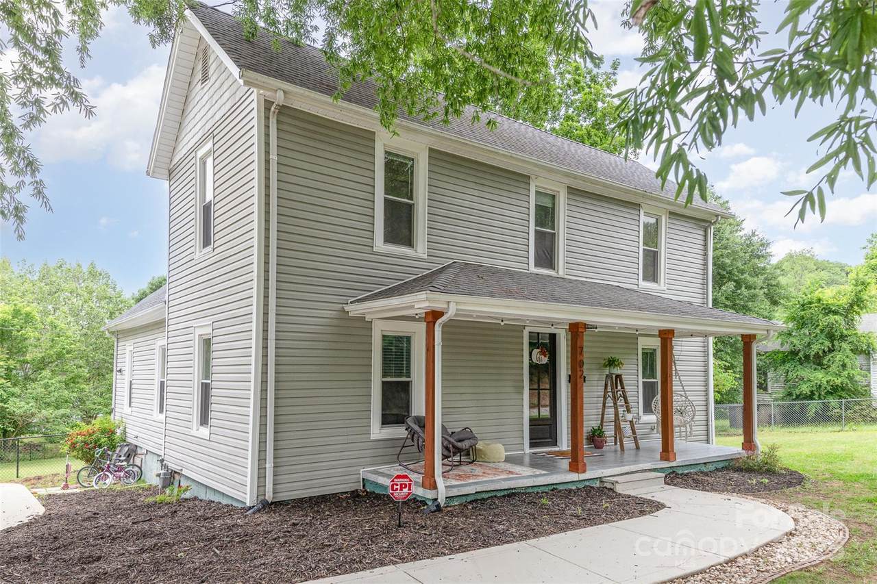 702 Government Street - Photo 1