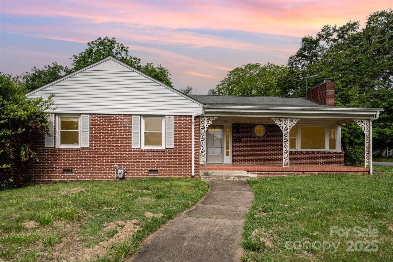 506 7th Street - Photo 1