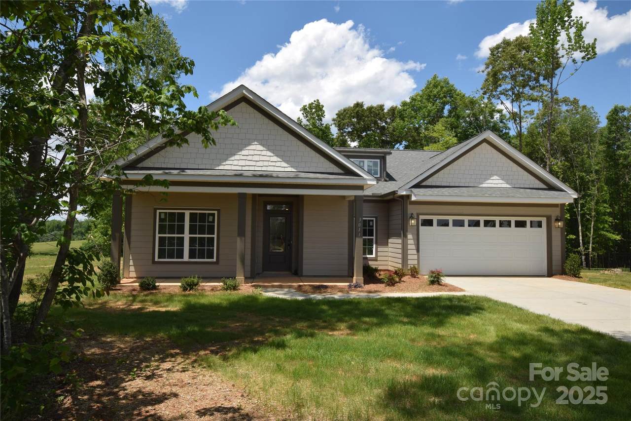 3011 Buffett Lane - Photo 1