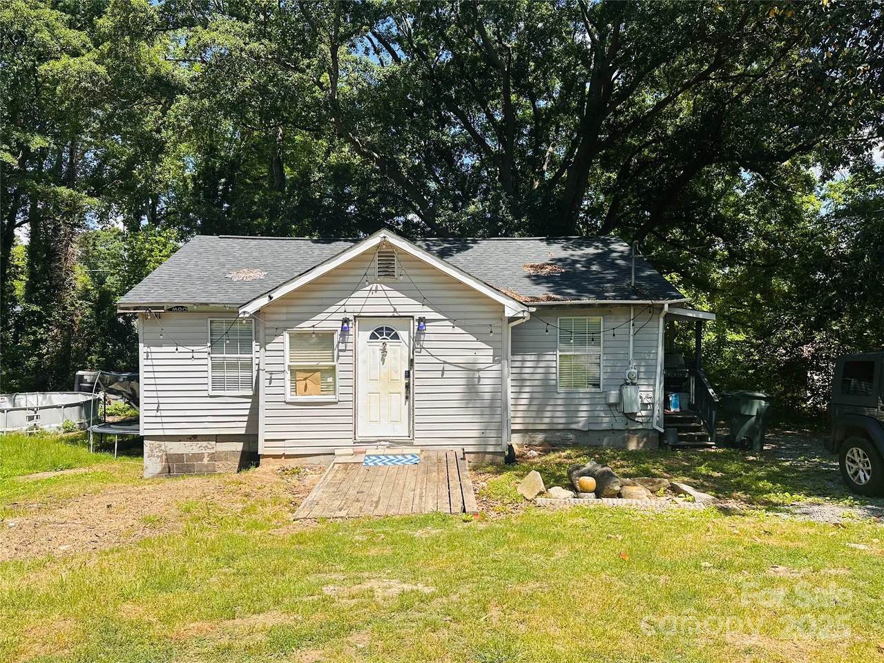 506 Sycamore Avenue - Photo 1