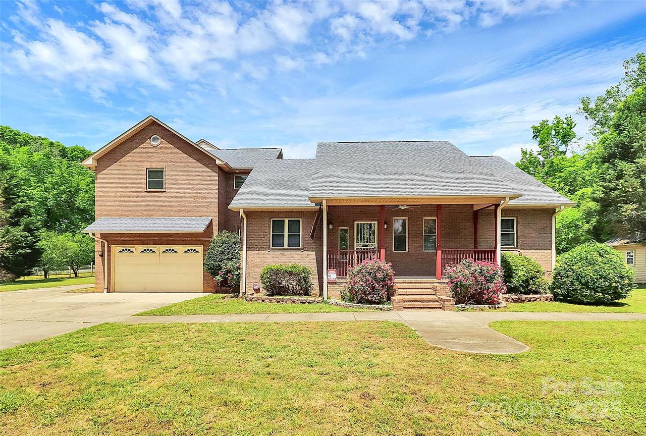 261 Melrose Drive - Photo 1