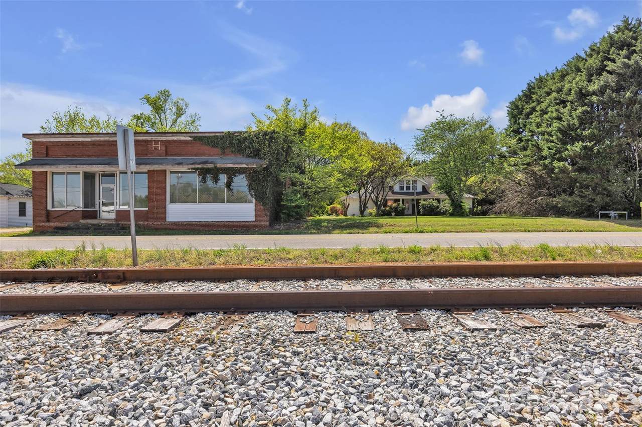 8974, 8972 & 8970 Nc 90 Highway - Photo 1