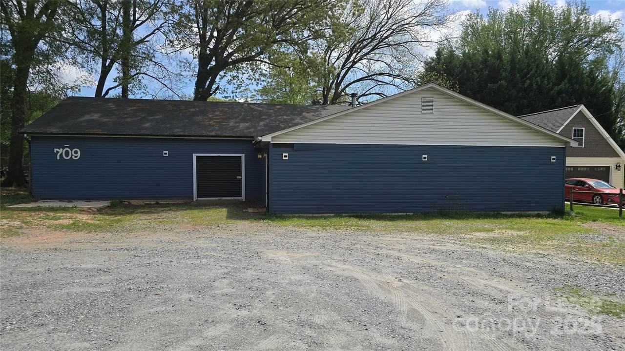 709 Main Street - Photo 1