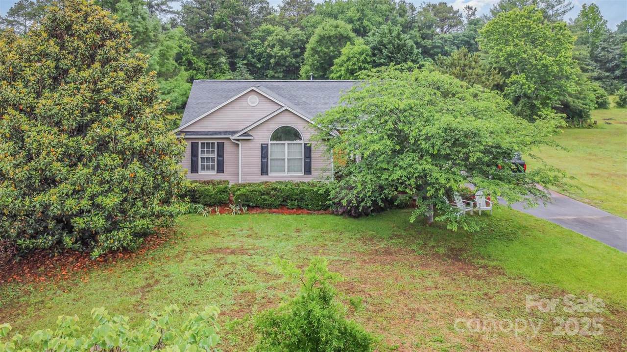2906 Chapman Circle - Photo 1