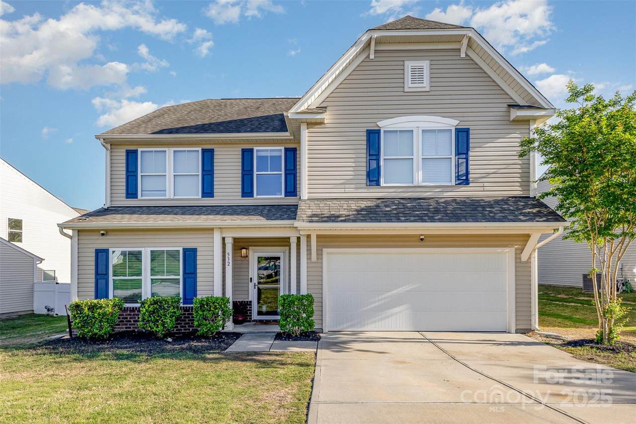 532 Dalkeith Avenue - Photo 1