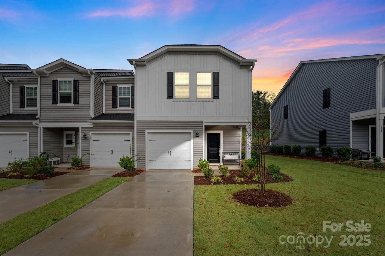 518 Tayberry Lane - Photo 1