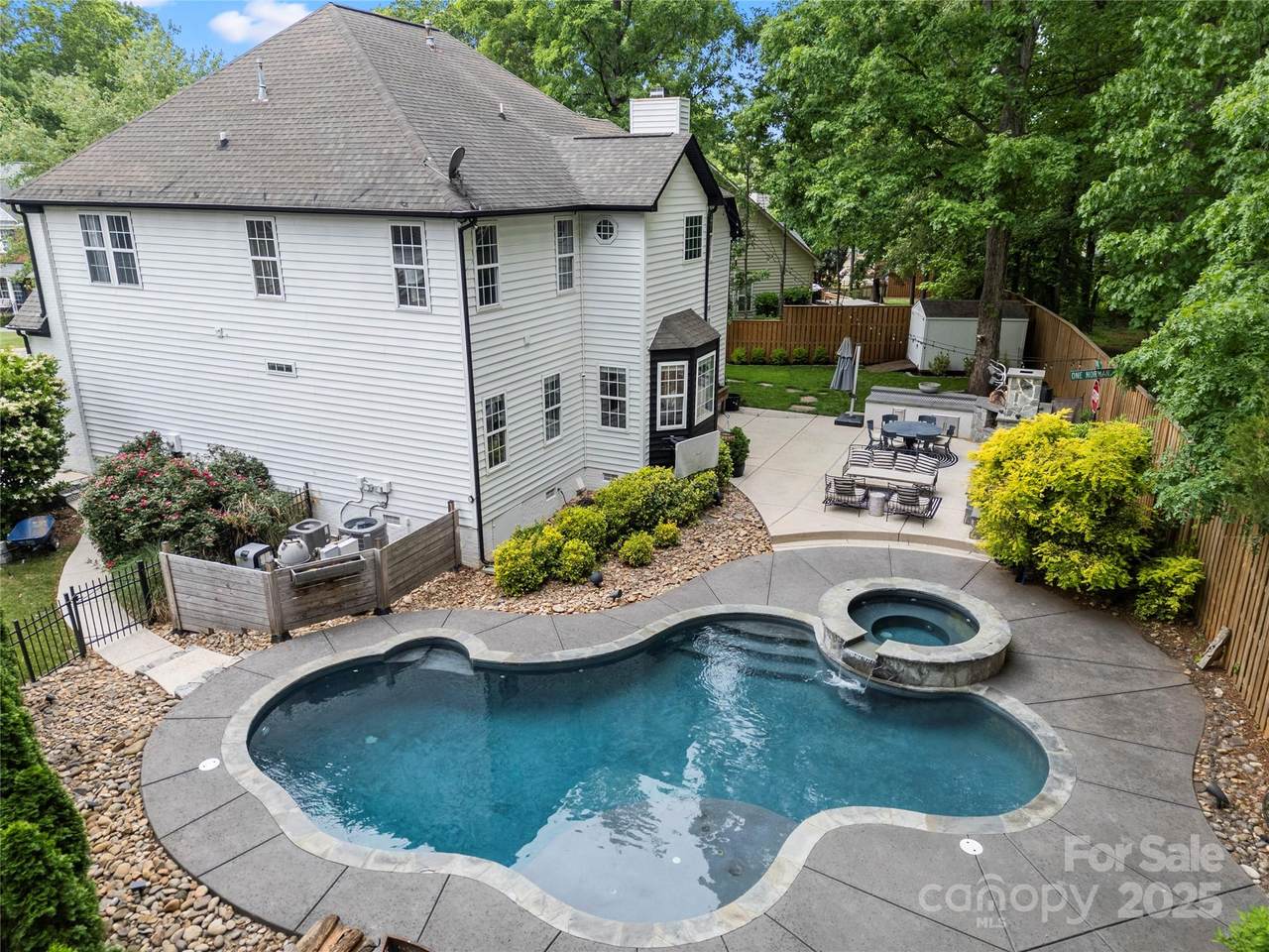 19507 Dufour Court - Photo 1