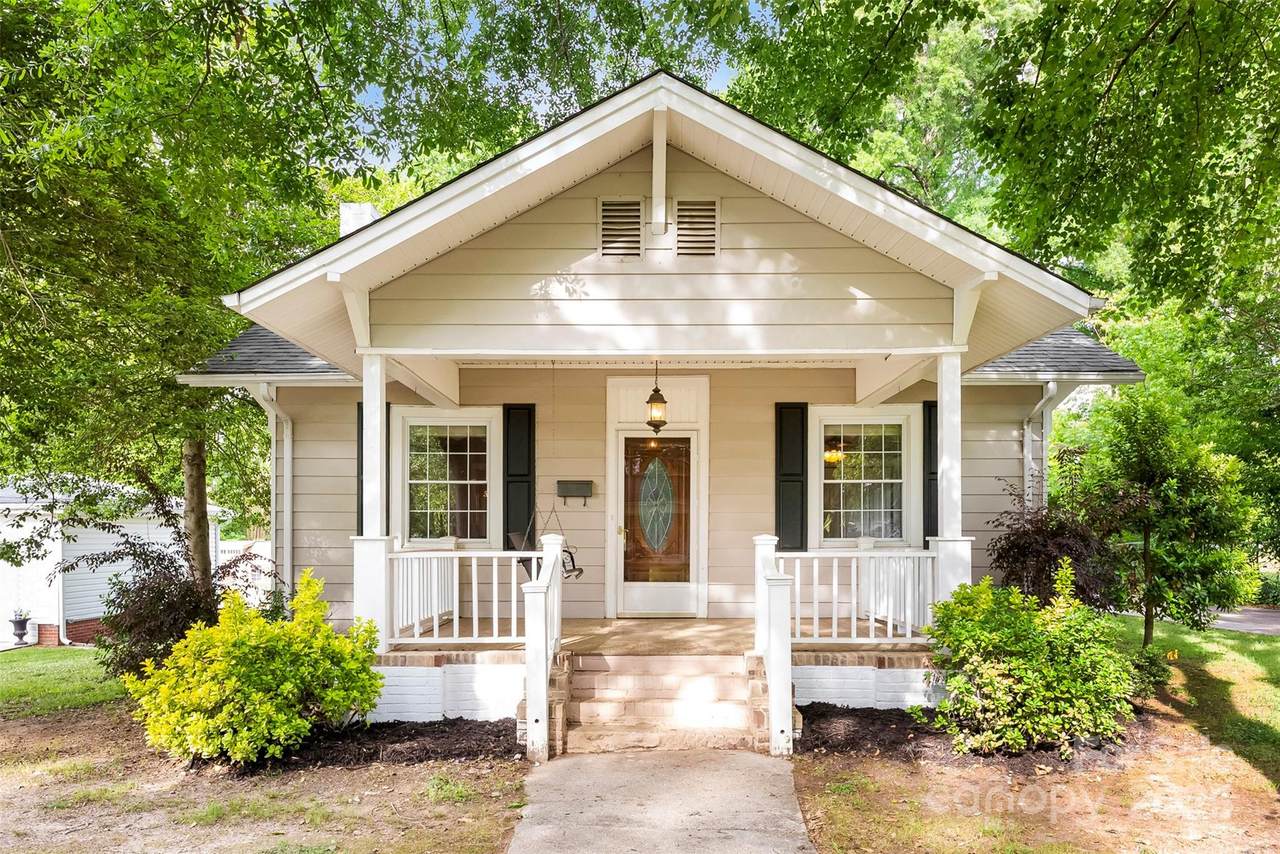 204 Elm Street - Photo 1