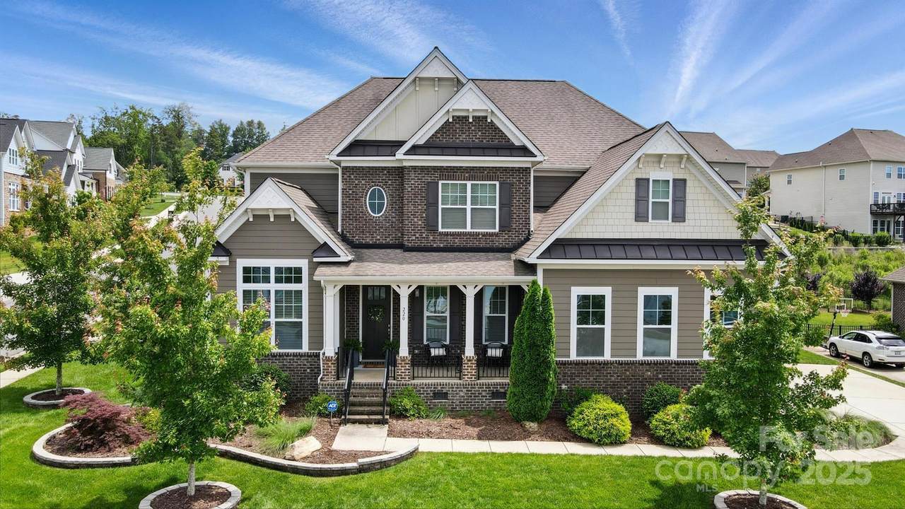 220 Forsythia Lane - Photo 1
