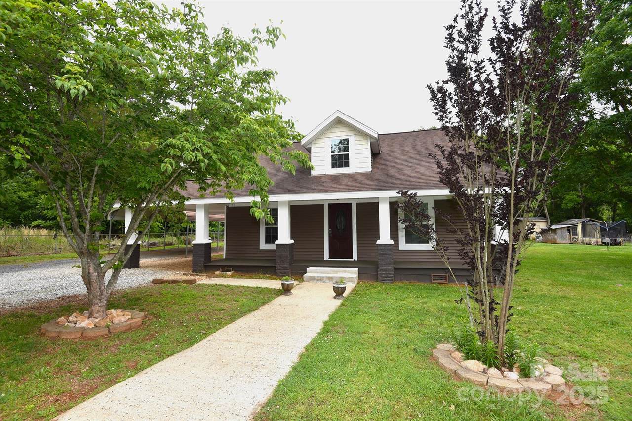 175 Leonard Road - Photo 1