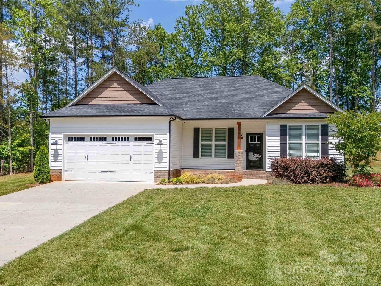 142 Highland Drive - Photo 1