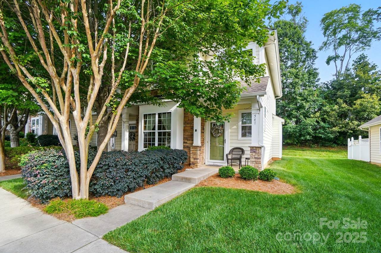 541 River Park Road - Photo 1