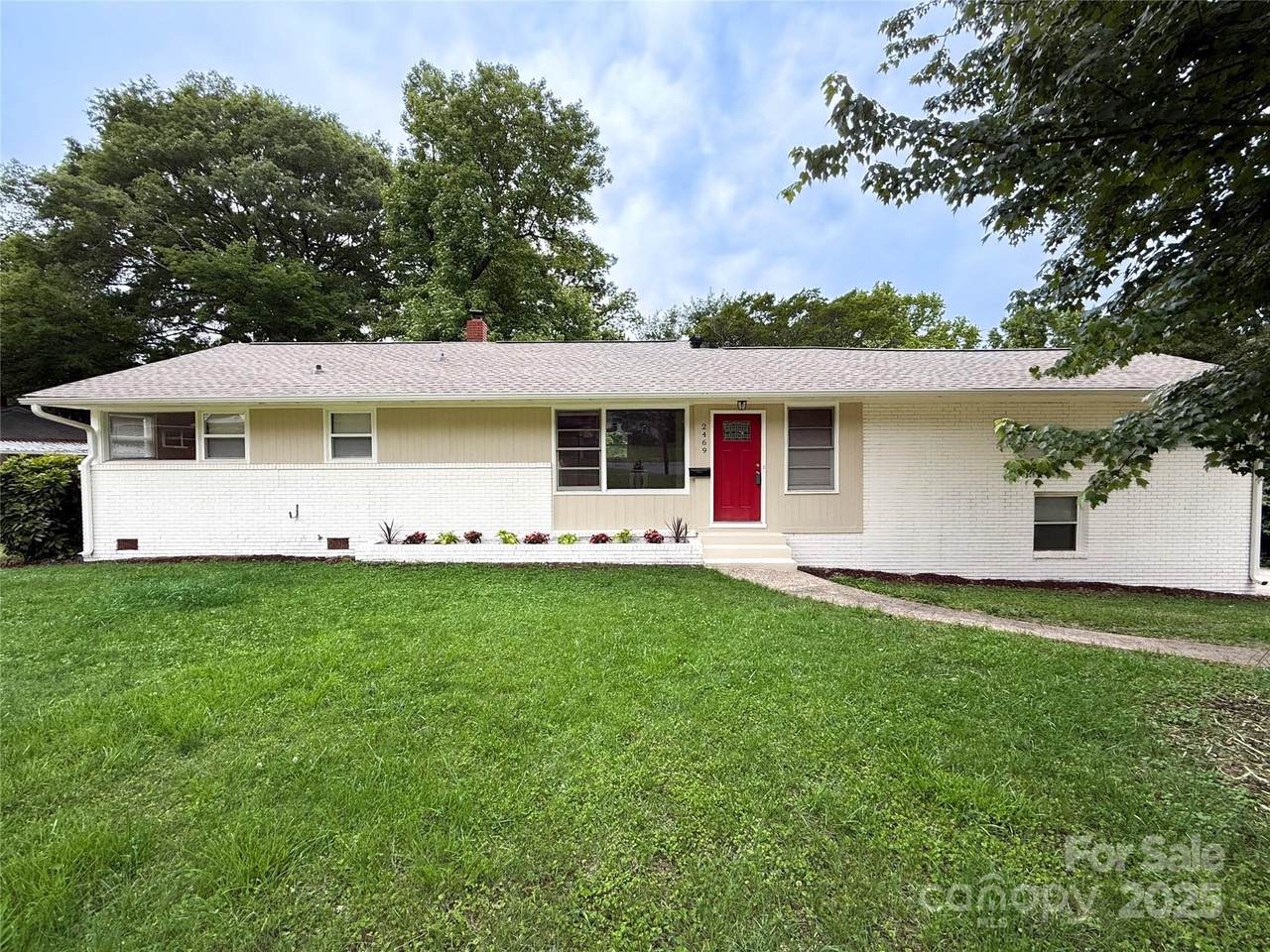 2469 Elkwood Circle - Photo 1