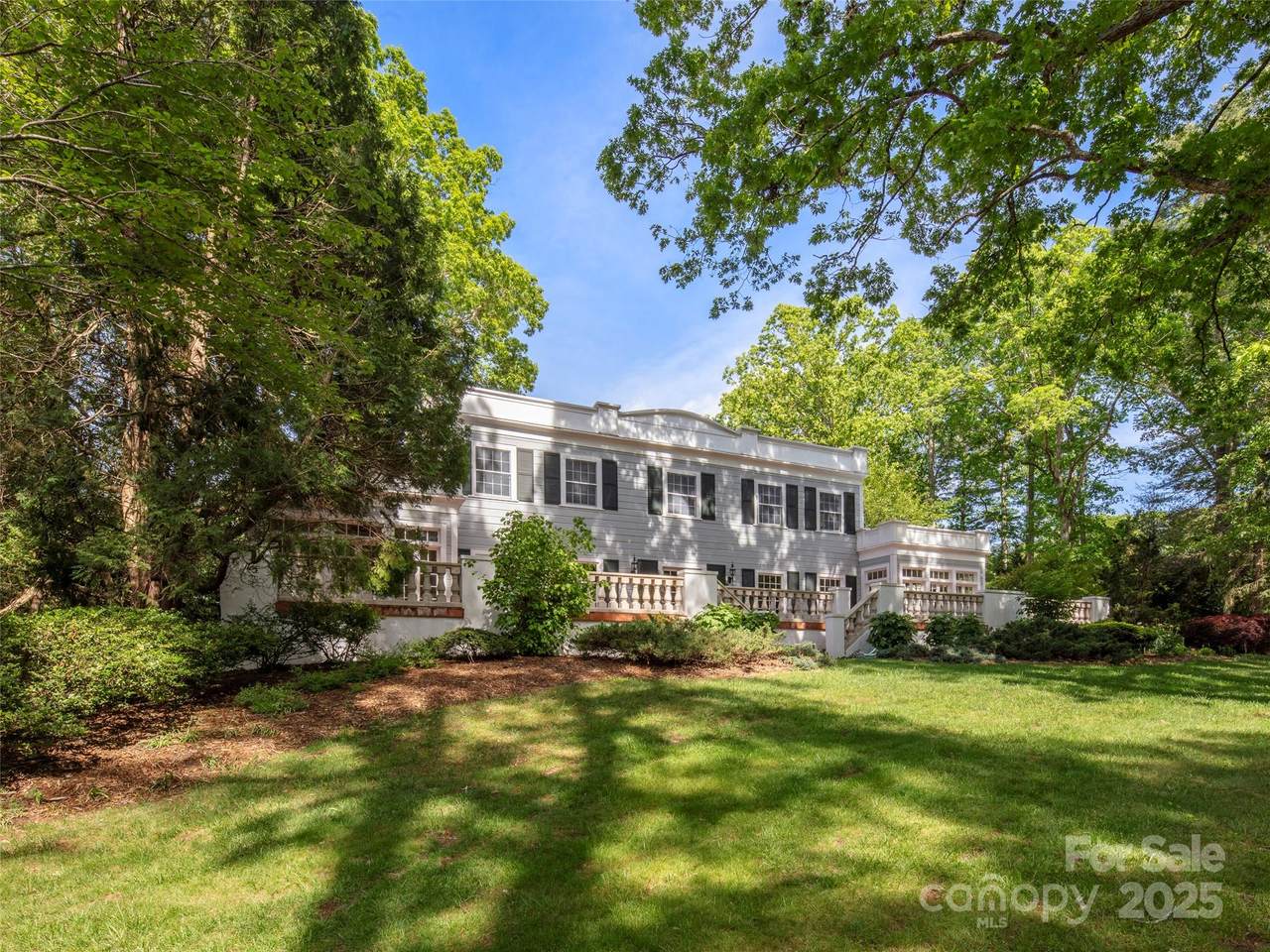 316 Vanderbilt Road - Photo 1