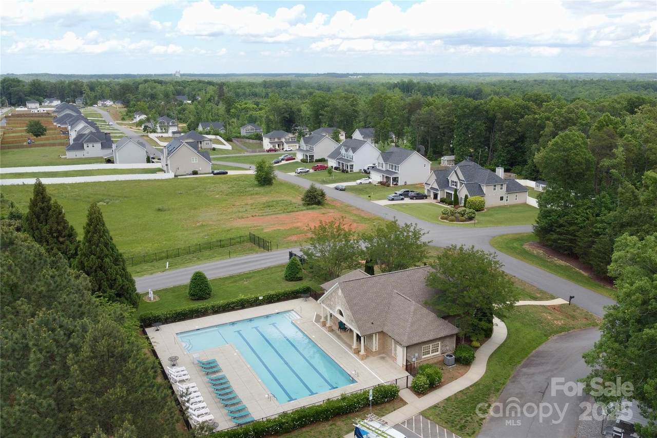 121 Mountain Island Drive - Photo 1