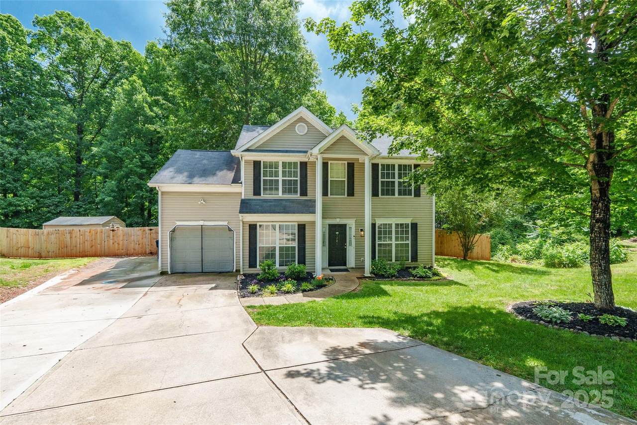 7206 Stoney Place Court - Photo 1