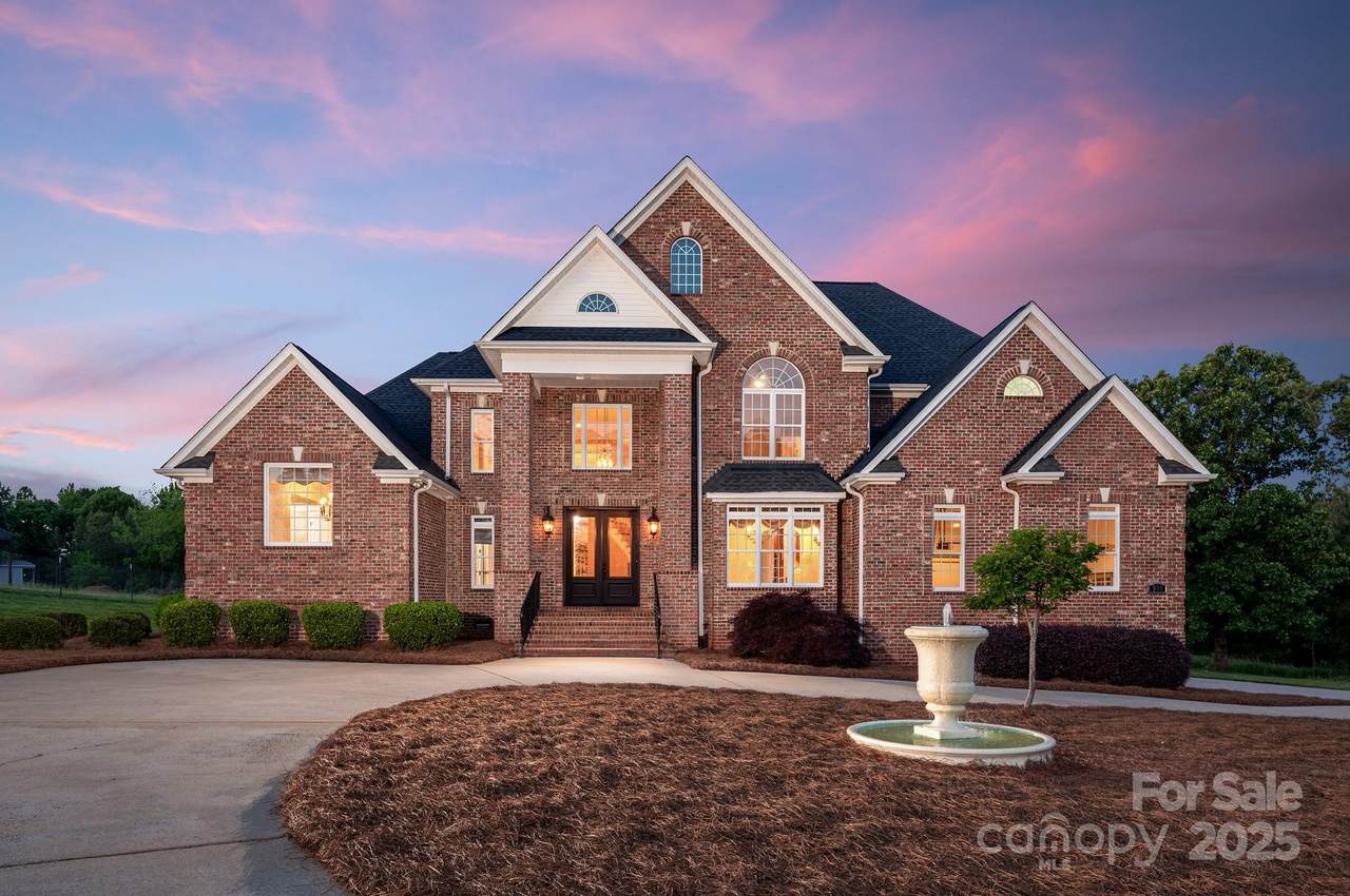 534 Ingleside Farm Road - Photo 1