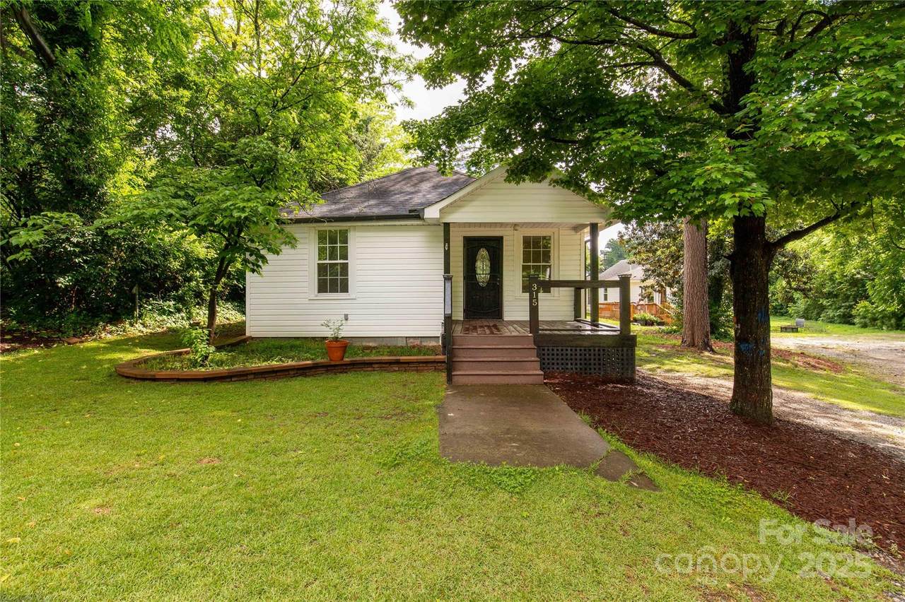315 Rivers Street - Photo 1