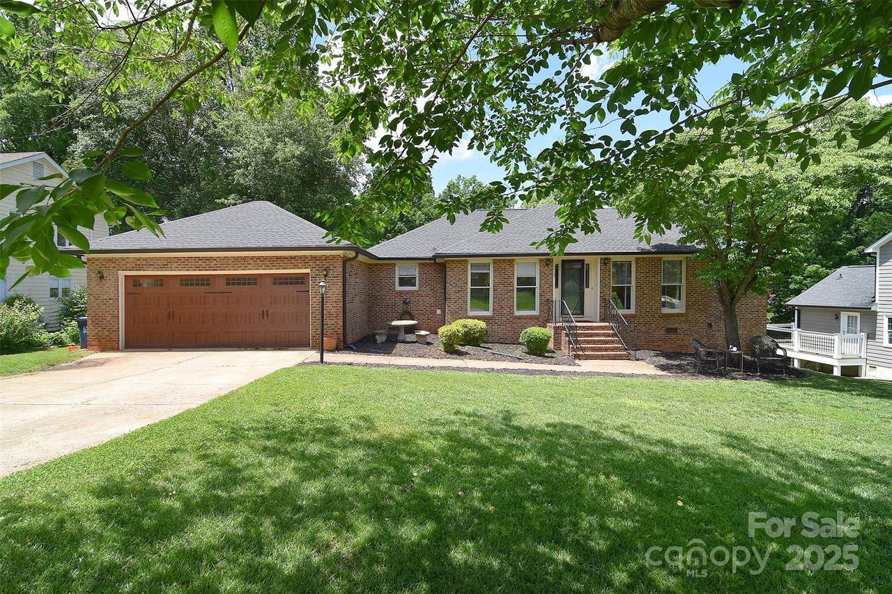 16433 Grapperhall Drive - Photo 1