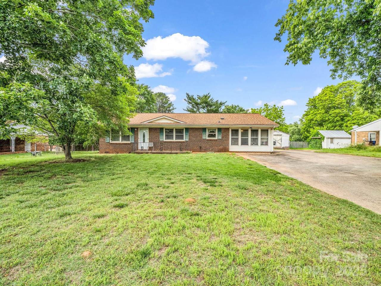 202 College Avenue - Photo 1