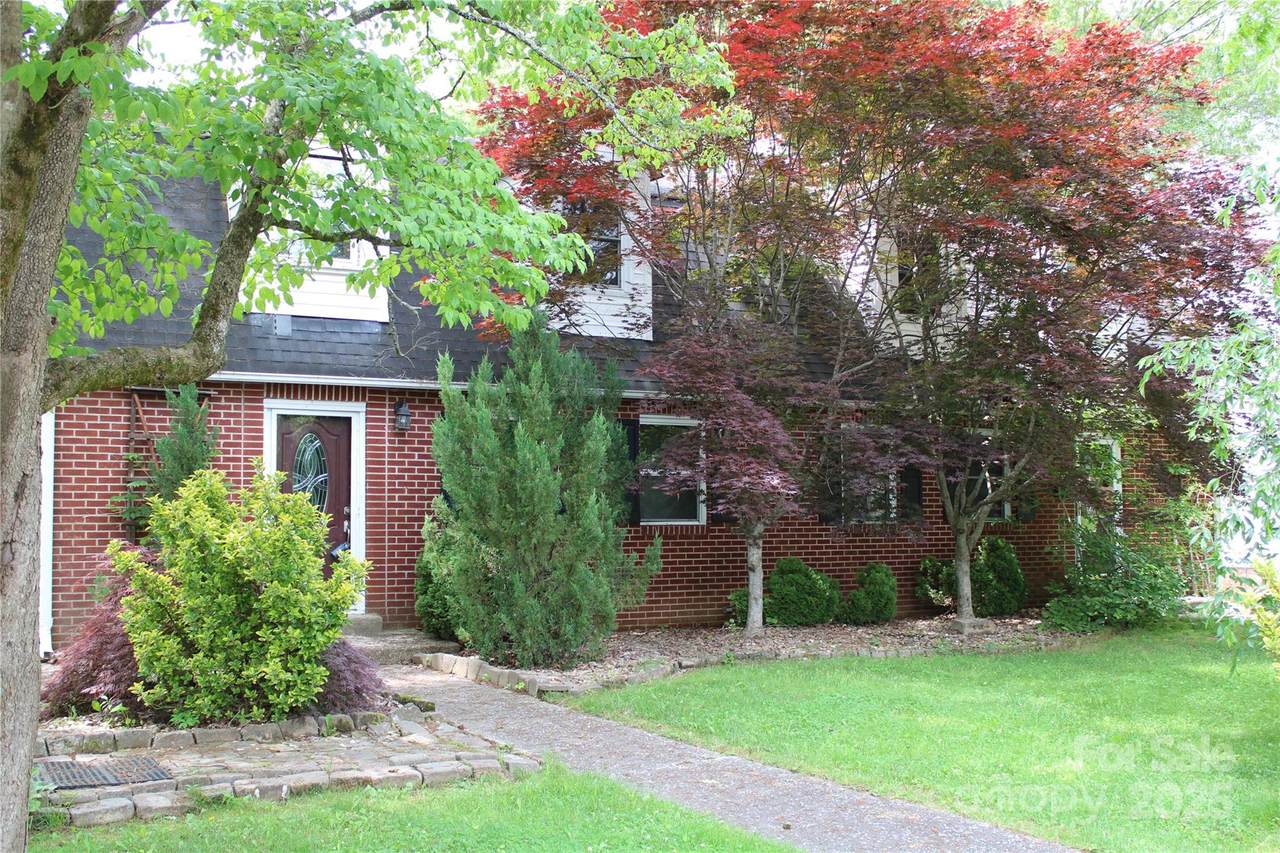 426/432 Maple Street - Photo 1