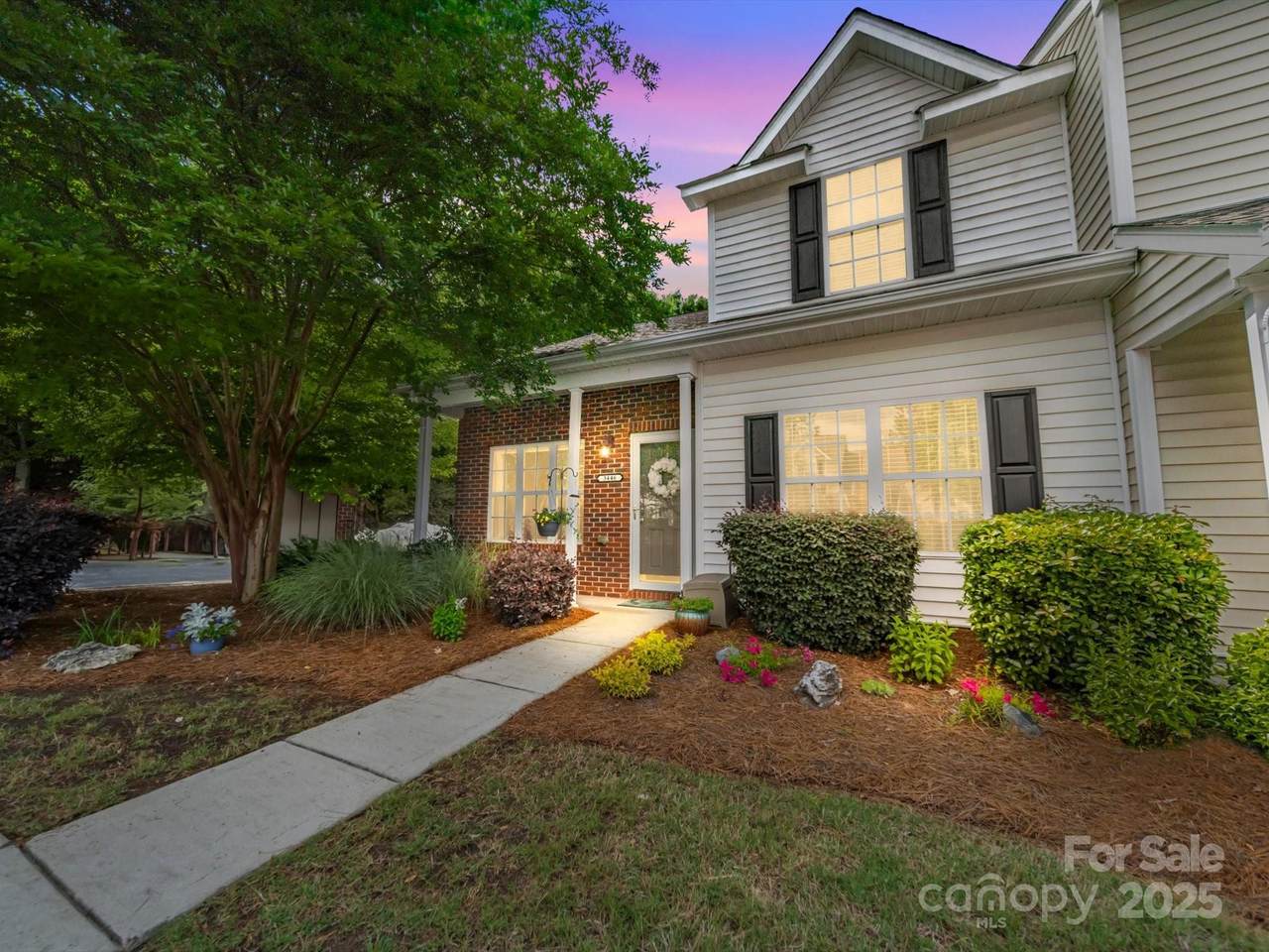 3446 Broadwick Street - Photo 1