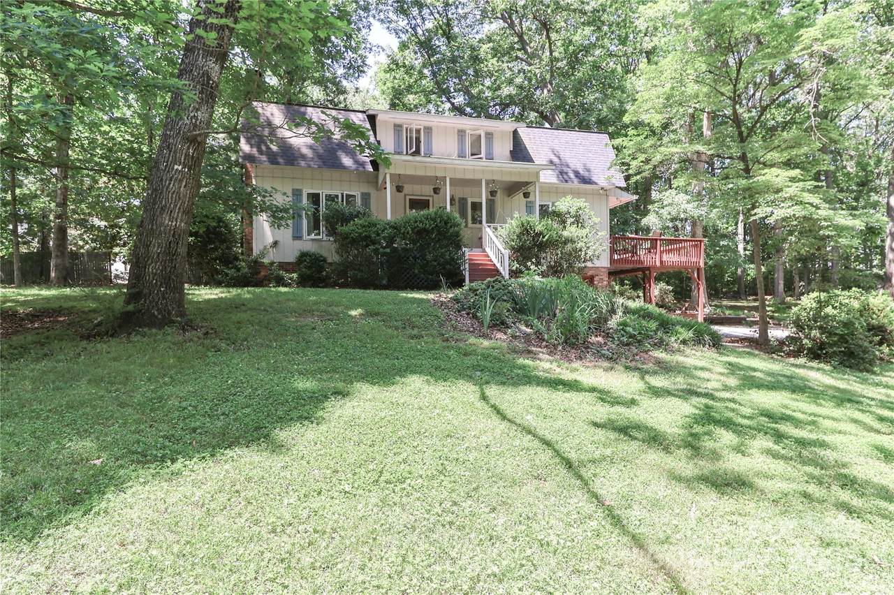 173 Rocky River Road - Photo 1
